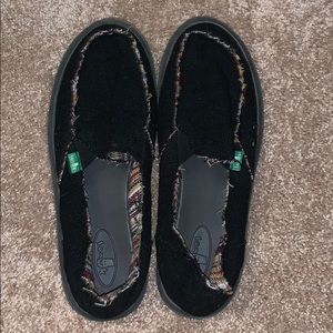 Sanuk Shoes